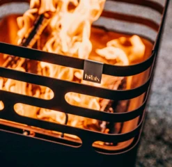 Höfats Cube Vuurkorf Zwart -Barebones Winkel image 270