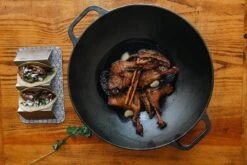 Victoria Cast Iron Wok 35.5 Cm -Barebones Winkel image 763