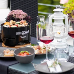 Feuerhand Tamber Tafel Grill Zwart -Barebones Winkel image 896